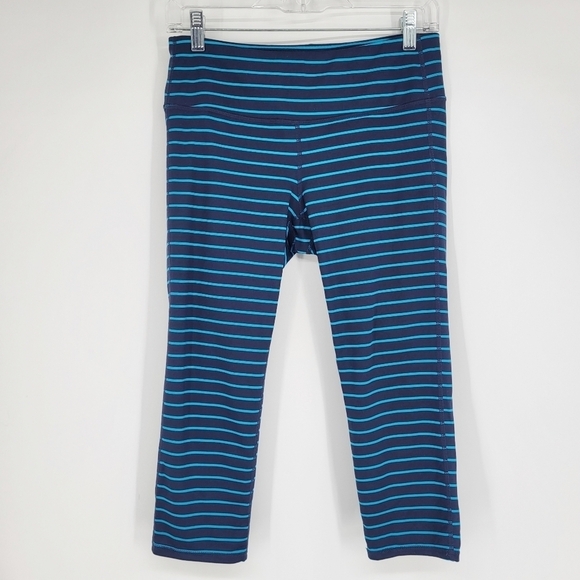 Athleta Chaturanga Crop Capri High Rise Leggings Striped Blue Medium - Picture 2 of 9